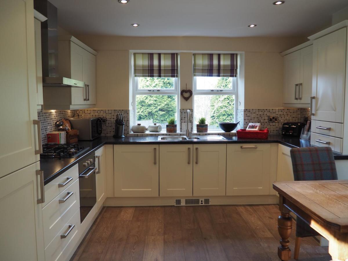 Hazeldene Cottage Холмфирт Екстериор снимка